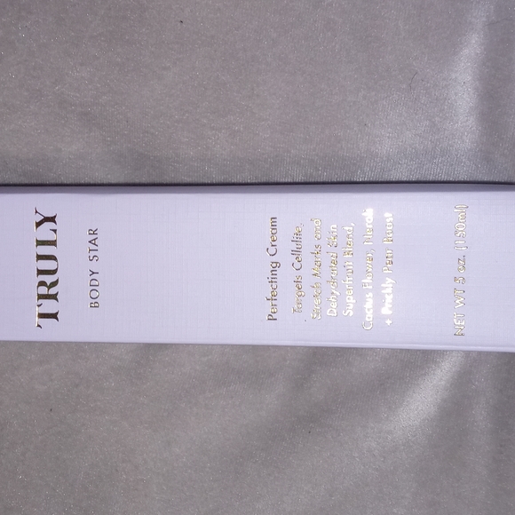 TRULY Other - TRULY BODY STAR Perfection cream